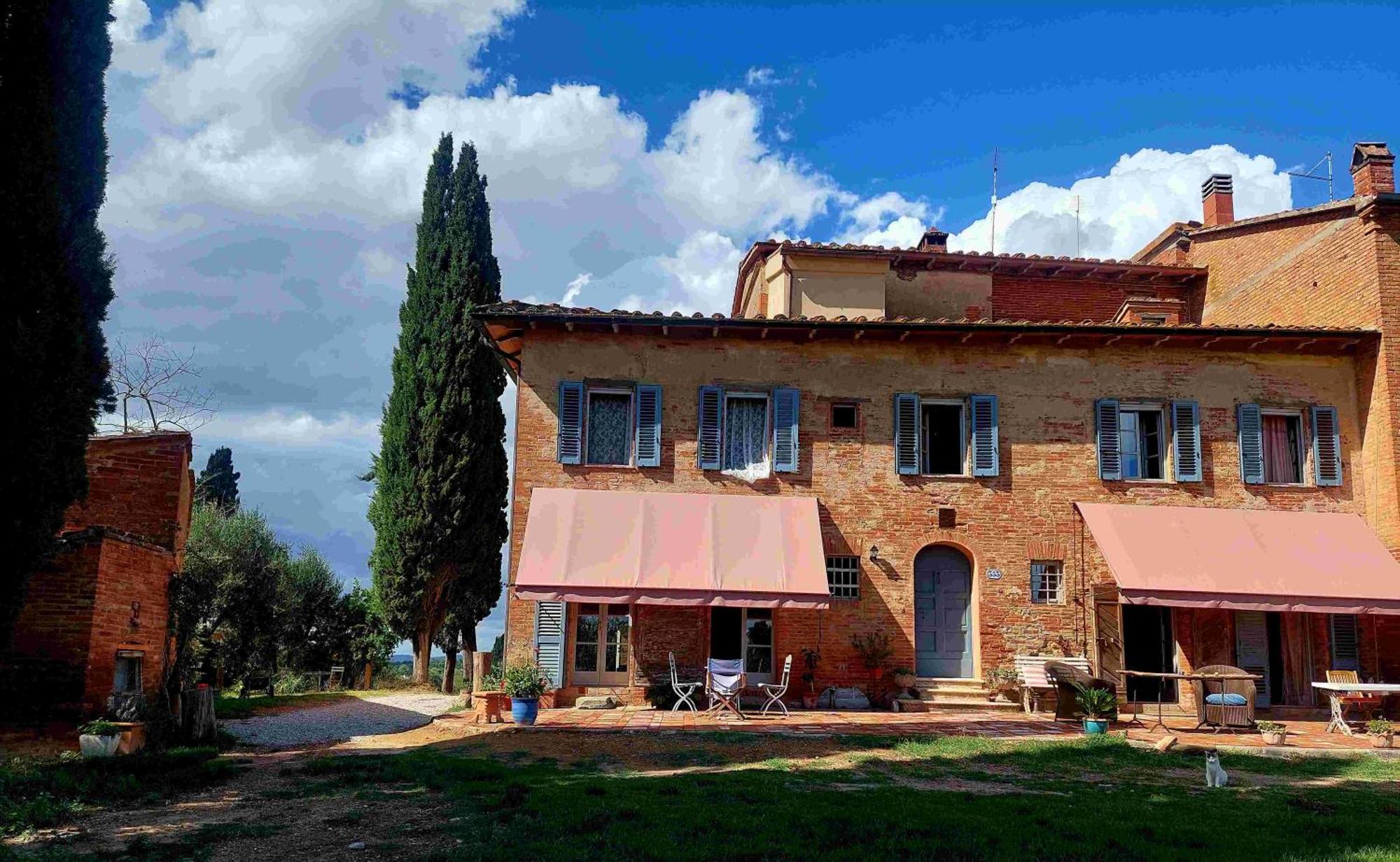 Casa Ezio Marchi - Due Appartamenti E Una Family Suite Bettolle Exteriör bild