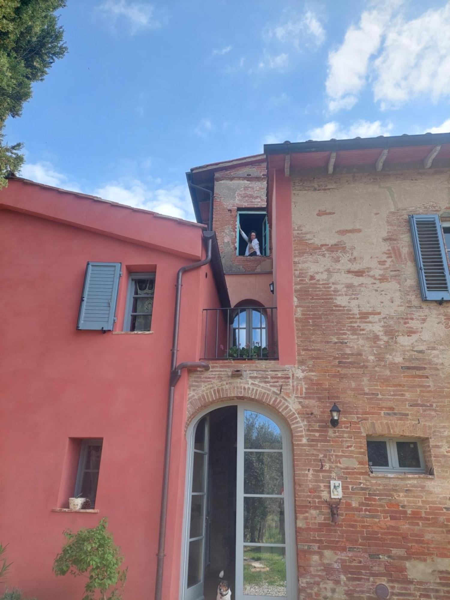 Casa Ezio Marchi - Due Appartamenti E Una Family Suite Bettolle Exteriör bild